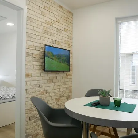 Comfort Roznov Apartment