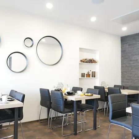 Comfort Roznov Apartment *
